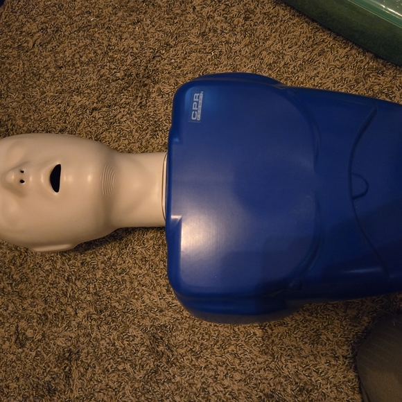 Blue CPR Training Manikin - Picture 1 of 4